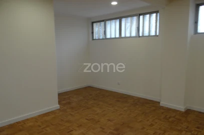 Escritório para Arrendamento em Avenidas Novas