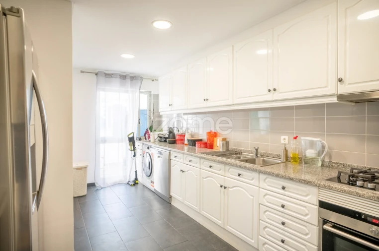 Moradia T4 para Venda em Oeiras e São Julião da Barra, Paço de Arcos e Caxias Foto 14