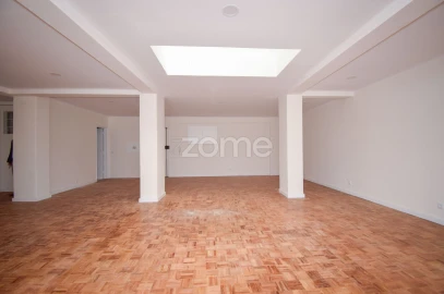 Apartamento T1 para Venda em Avenidas Novas