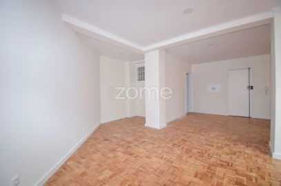 Apartamento T1 para Venda em Avenidas Novas