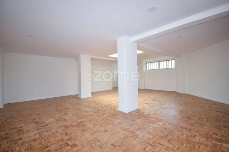 Apartamento T1 para Venda em Avenidas Novas Foto 14