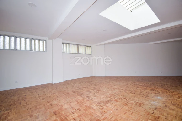 Apartamento T1 para Venda em Avenidas Novas Foto 18