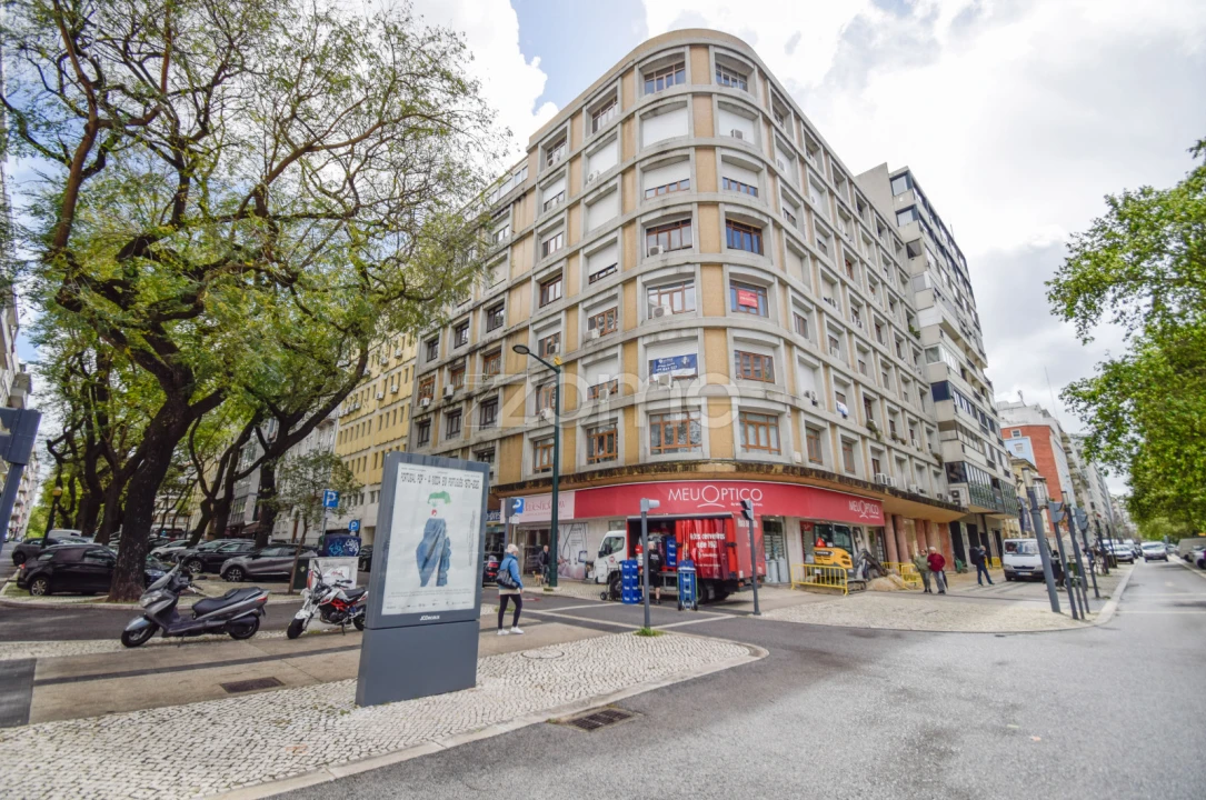 Apartamento T1 para Venda em Avenidas Novas Foto 6