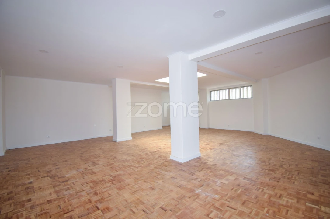 Apartamento T1 para Venda em Avenidas Novas Foto 14