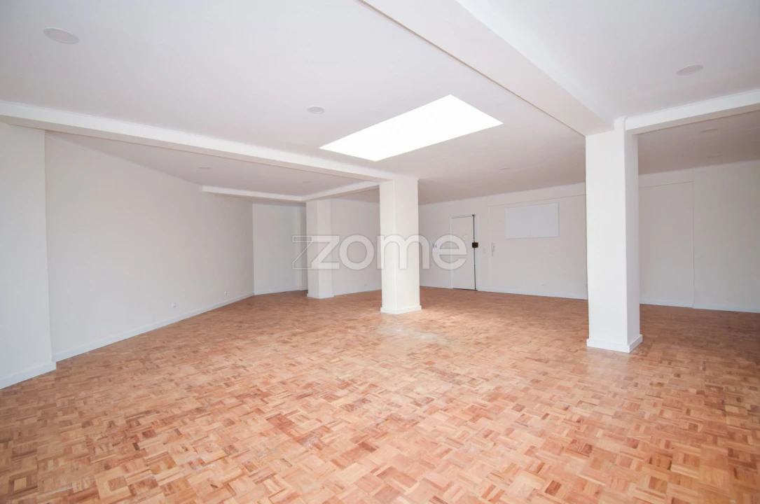 Apartamento T1 para Venda em Avenidas Novas Foto 17