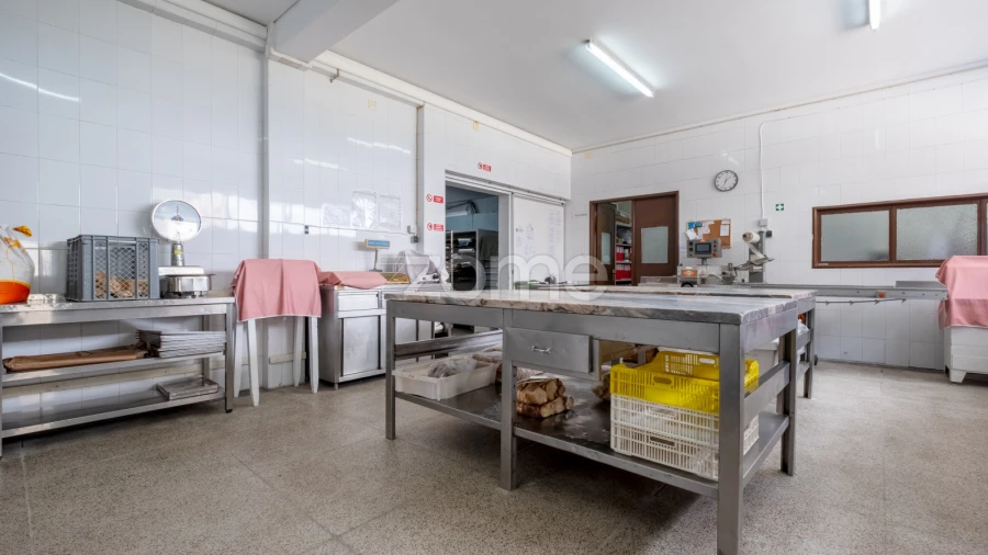 Negócio para Trespasse em Gondomar (São Cosme), Valbom e Jovim