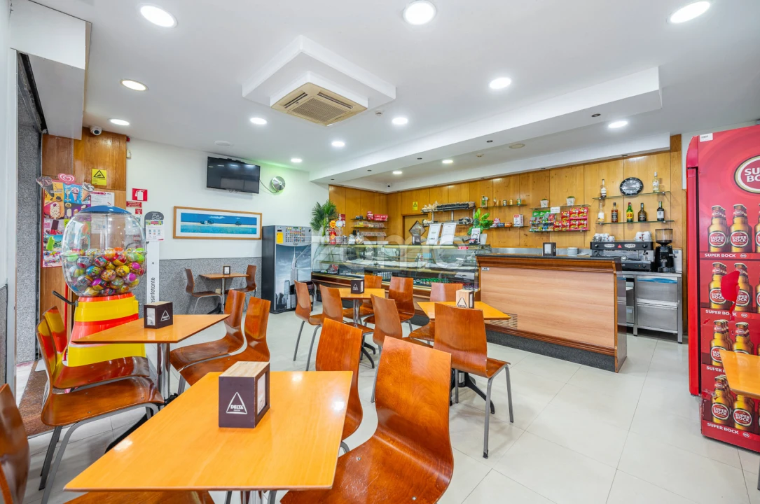 Negócio para Trespasse em Cidade da Maia Foto 9