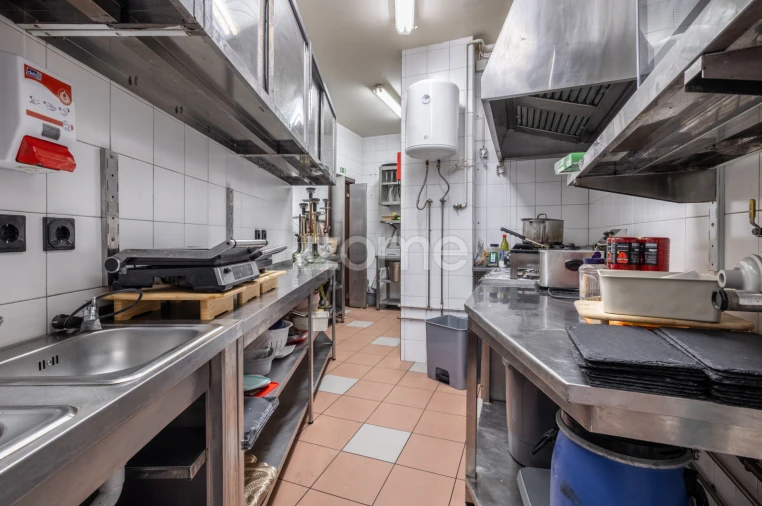 Negócio para Trespasse em Leiria, Pousos, Barreira e Cortes Foto 13