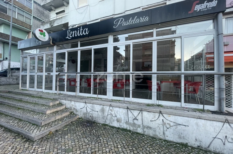 Negócio para Trespasse em Queluz e Belas