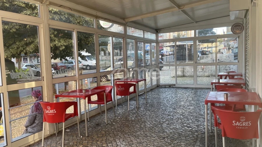 Negócio para Trespasse em Queluz e Belas