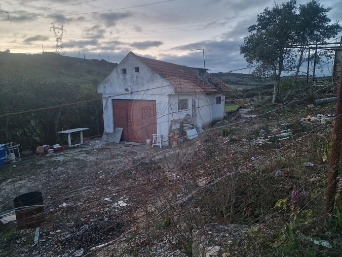 Armazém para Venda em Santiago dos Velhos Foto 23