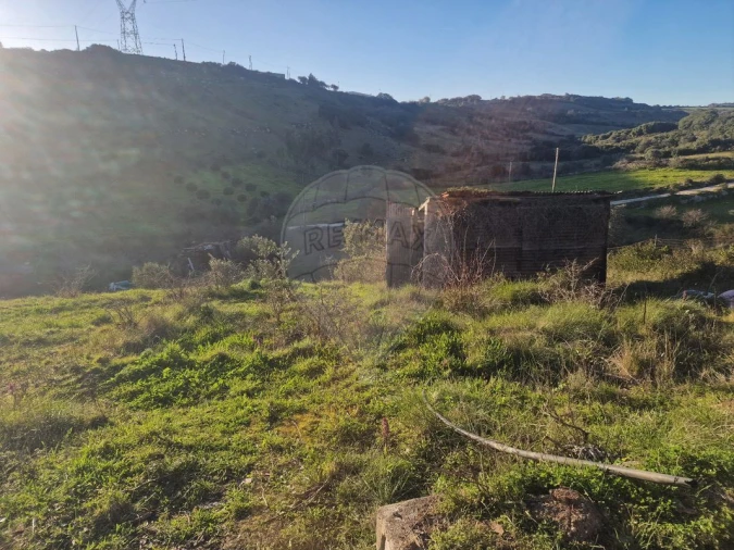 Armazém para Venda em Santiago dos Velhos Foto 4