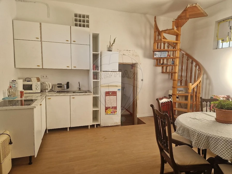 Armazém para Venda em Santiago dos Velhos Foto 16