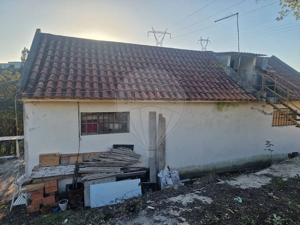 Armazém para Venda em Santiago dos Velhos Foto 9