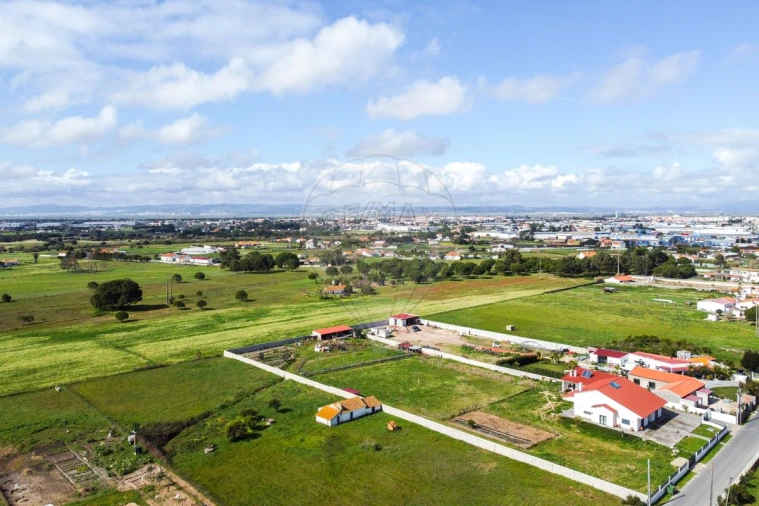 Terreno para Venda em Samora Correia Foto 10
