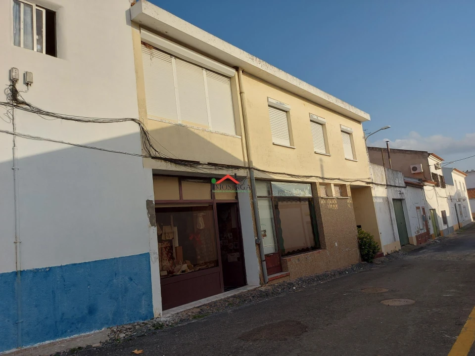 Moradia T3 para Venda em Ferreira do Alentejo e Canhestros Foto 2