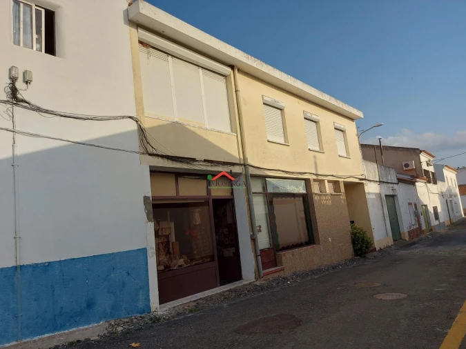 Moradia T3 para Venda em Ferreira do Alentejo e Canhestros Foto 2