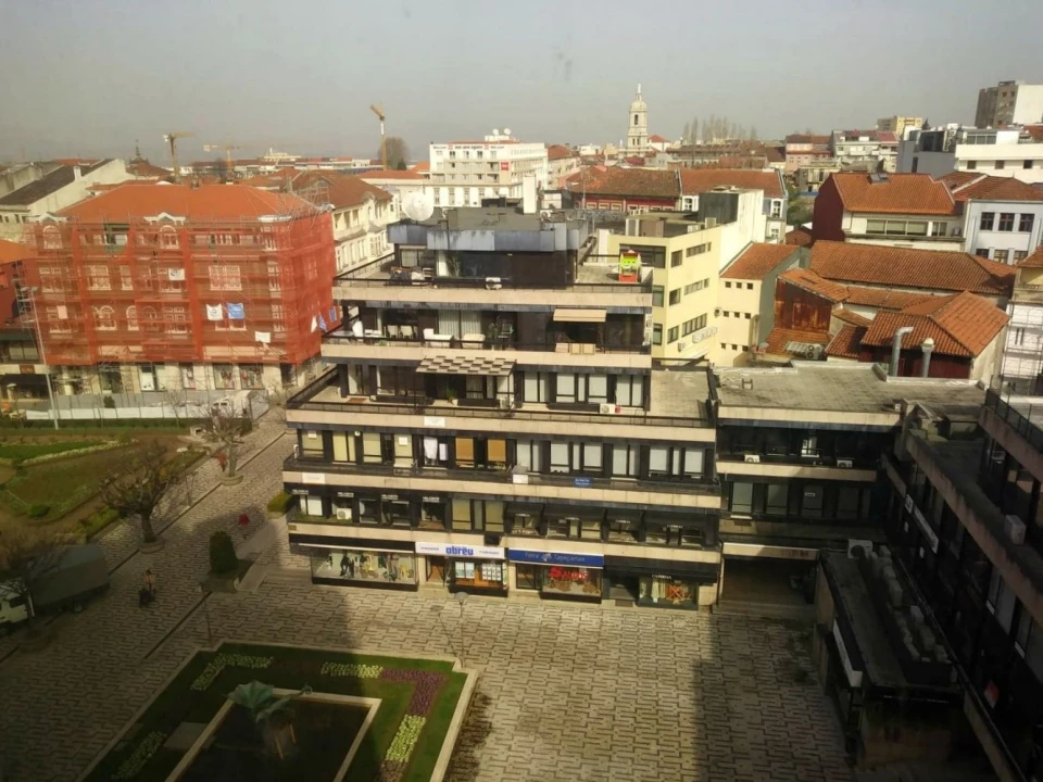 Escritório para Arrendamento em Braga (São José de São Lázaro e São João do Souto) Foto 11