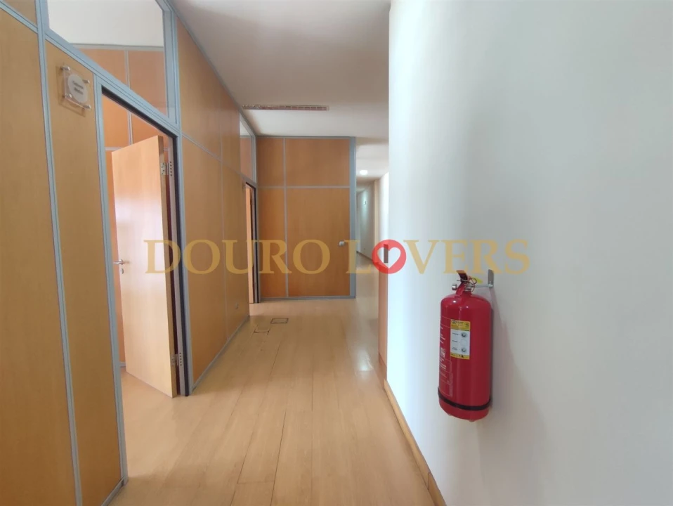 Armazém para Venda em Bougado (São Martinho e Santiago) Foto 12