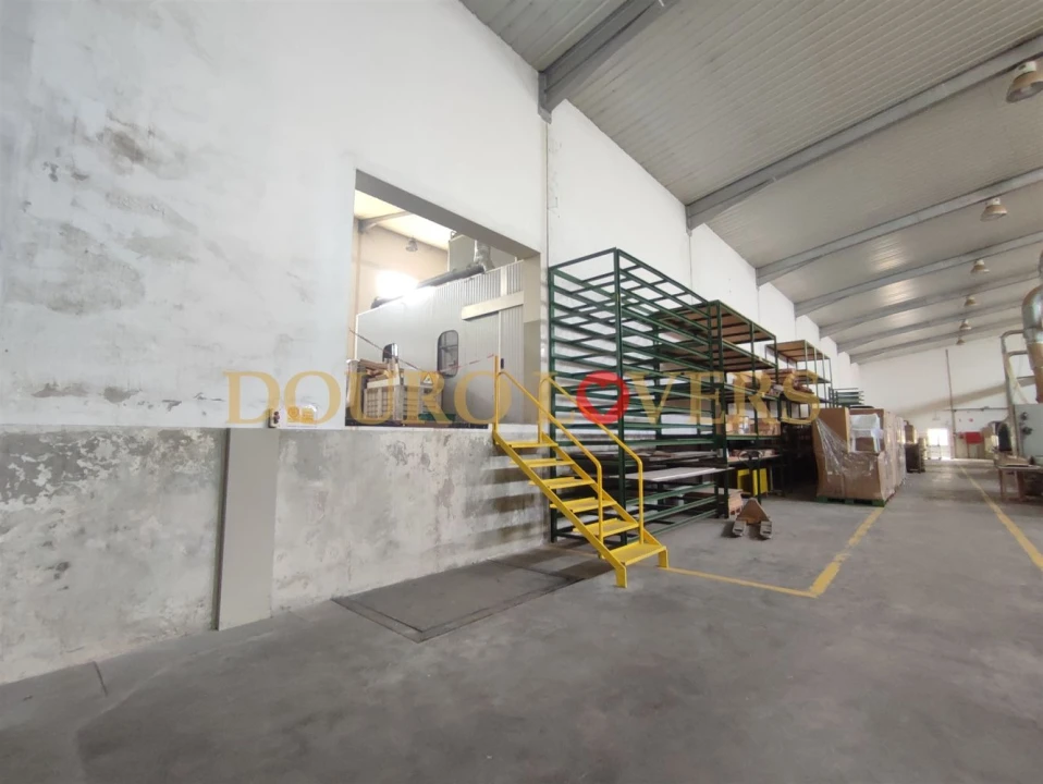 Armazém para Venda em Bougado (São Martinho e Santiago) Foto 21