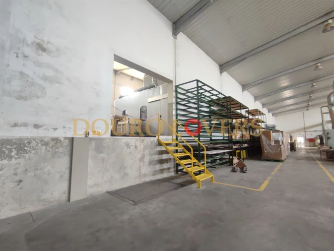 Armazém para Venda em Bougado (São Martinho e Santiago) Foto 21