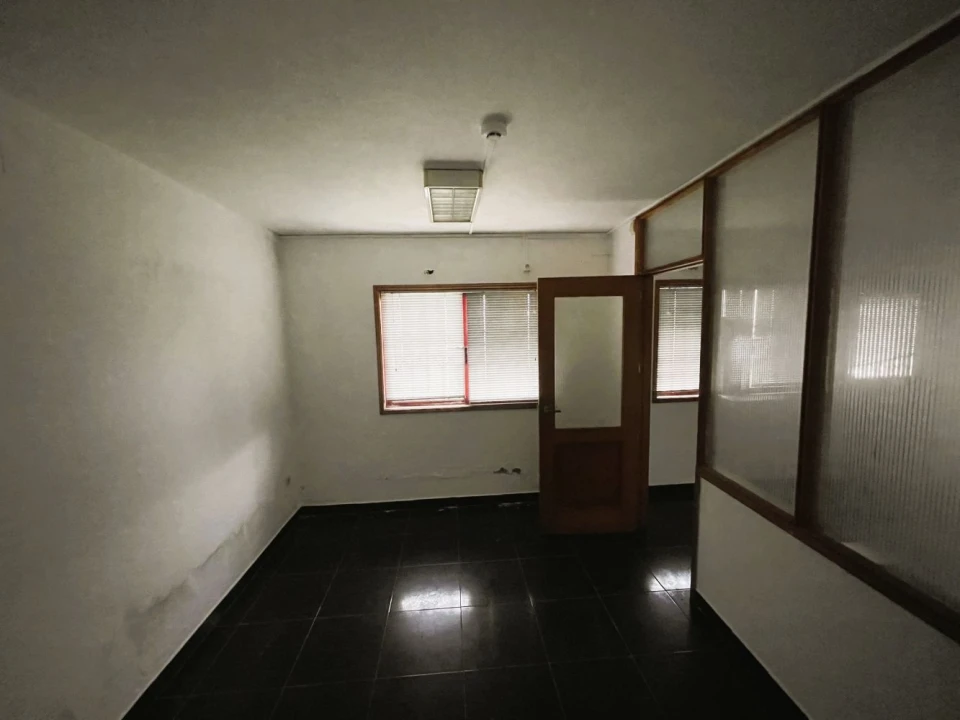 Terreno Comércio / Armazém para Venda em Vila Chã Foto 6