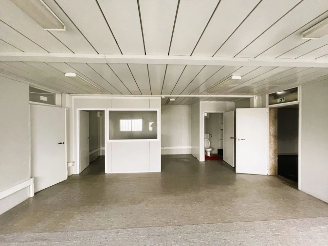 Terreno Comércio / Armazém para Venda em Vila Chã Foto 2