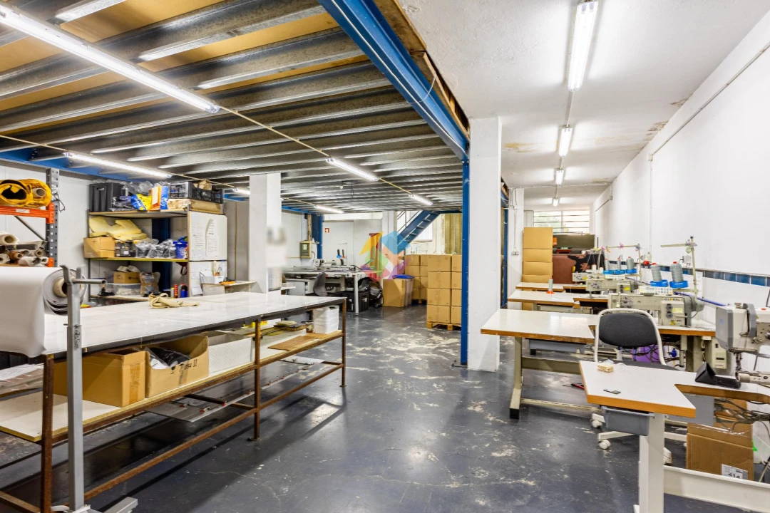 Armazém para Venda em São João de Ver Foto 24