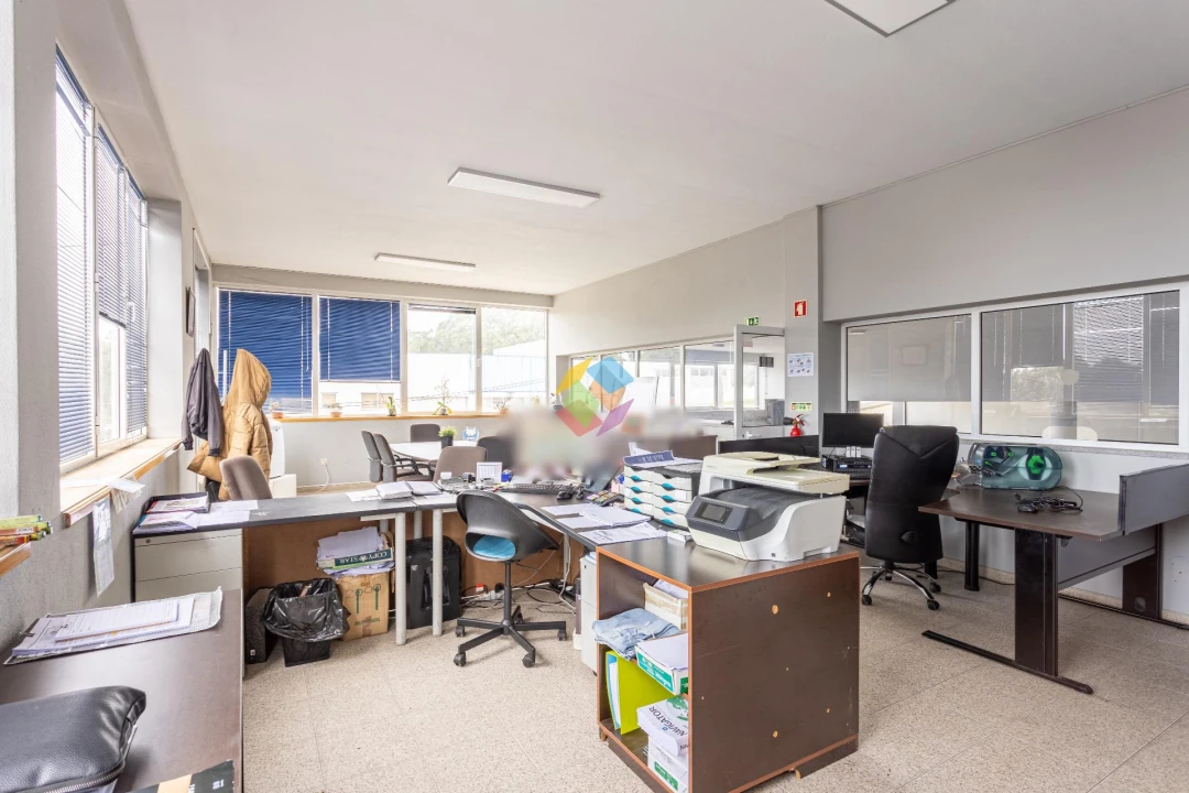 Armazém para Venda em São João de Ver Foto 3