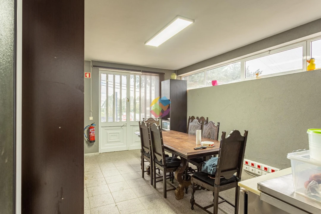 Armazém para Venda em São João de Ver Foto 5