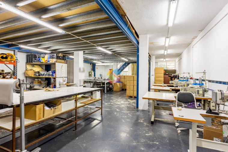 Armazém para Venda em São João de Ver Foto 24