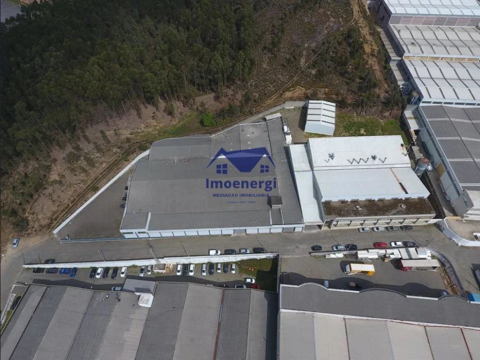 Armazém para Venda em Bougado (São Martinho e Santiago) Foto 1