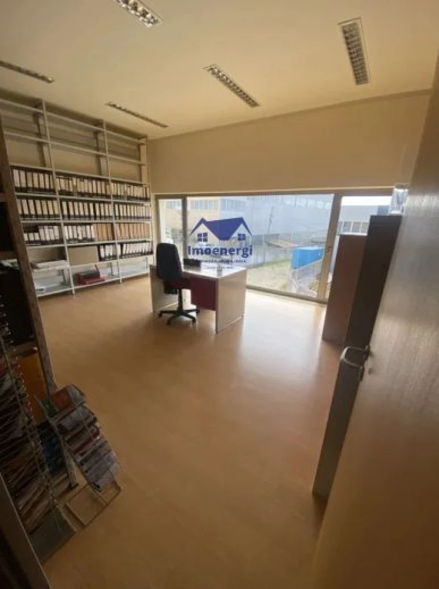 Armazém para Venda em Bougado (São Martinho e Santiago) Foto 8