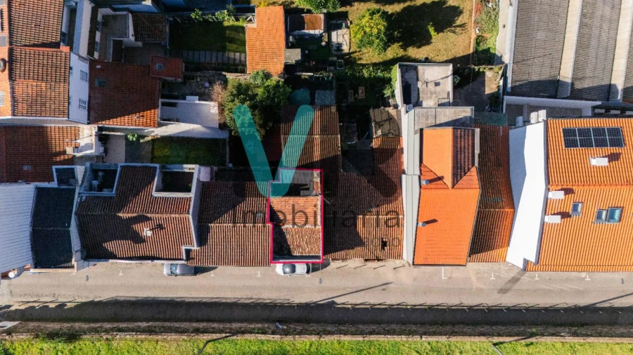 Moradia T2 para Venda em São Vicente (Braga) Foto 1