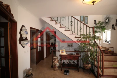 Moradia T5 para Venda em Lagos (São Sebastião e Santa Maria)