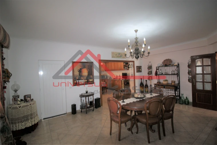 Moradia T5 para Venda em Lagos (São Sebastião e Santa Maria) Foto 12