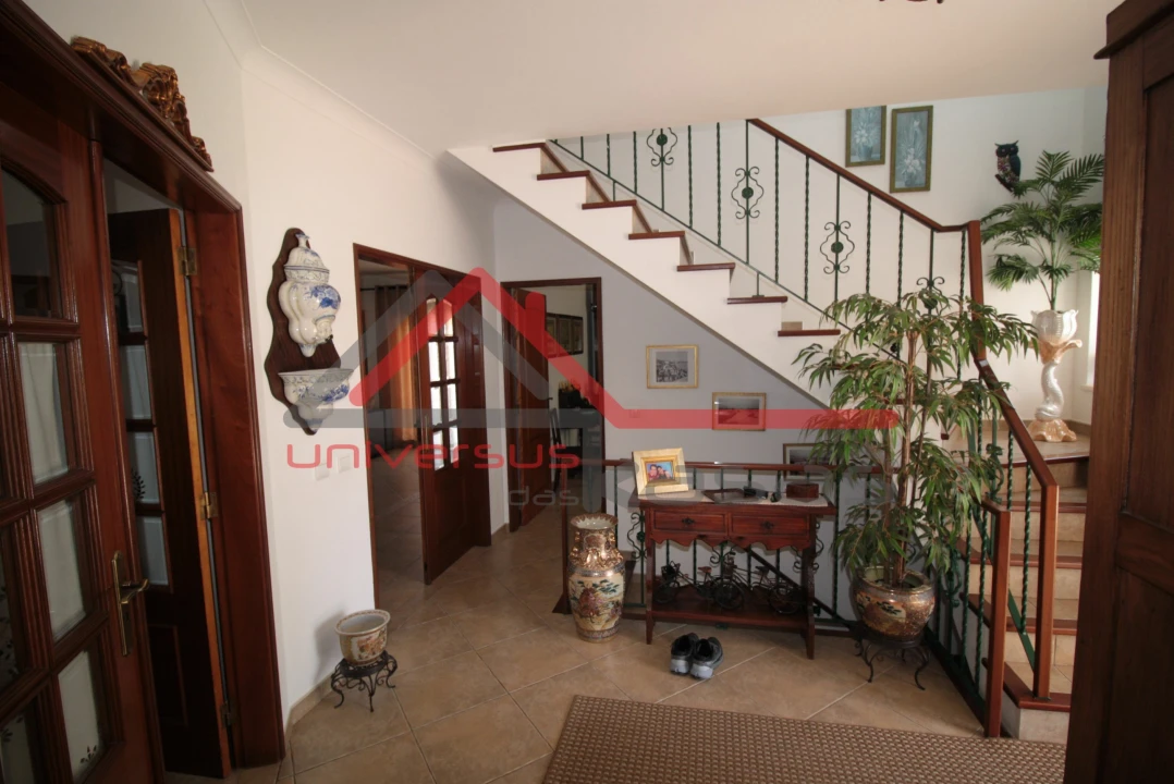 Moradia T5 para Venda em Lagos (São Sebastião e Santa Maria) Foto 7