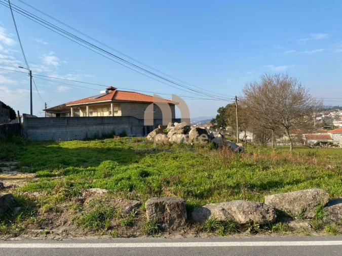 Terreno para Venda em São Tomé de Negrelos Foto 3