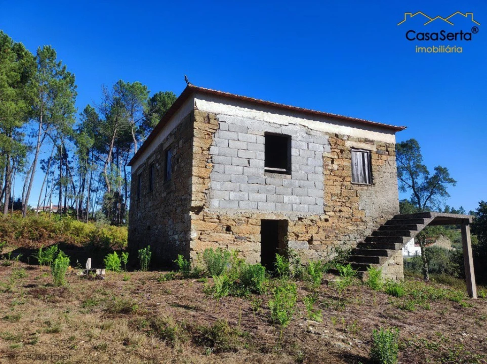 Moradia T0 para Venda em Cernache do Bonjardim, Nesperal e Palhais Foto 1