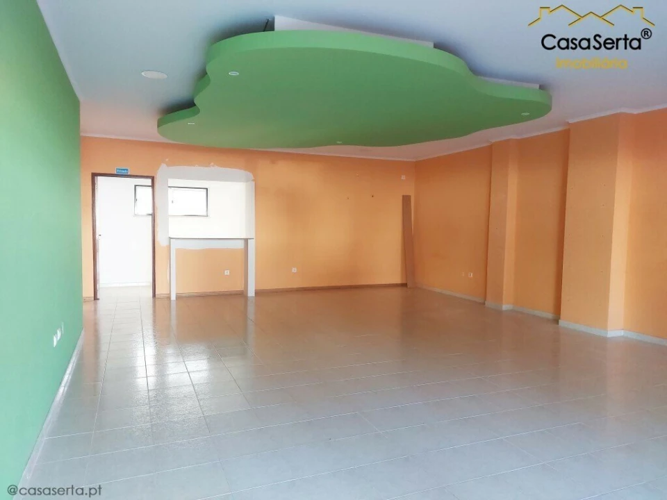 Loja para Arrendamento em Cernache do Bonjardim, Nesperal e Palhais Foto 3
