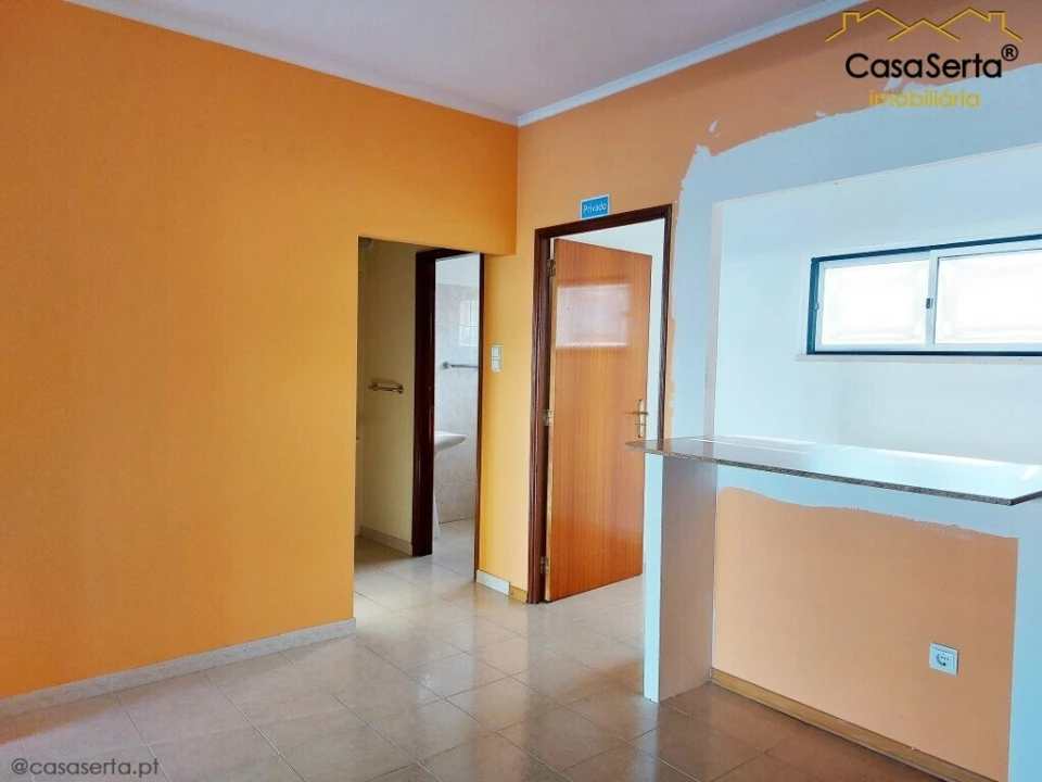 Loja para Arrendamento em Cernache do Bonjardim, Nesperal e Palhais Foto 4