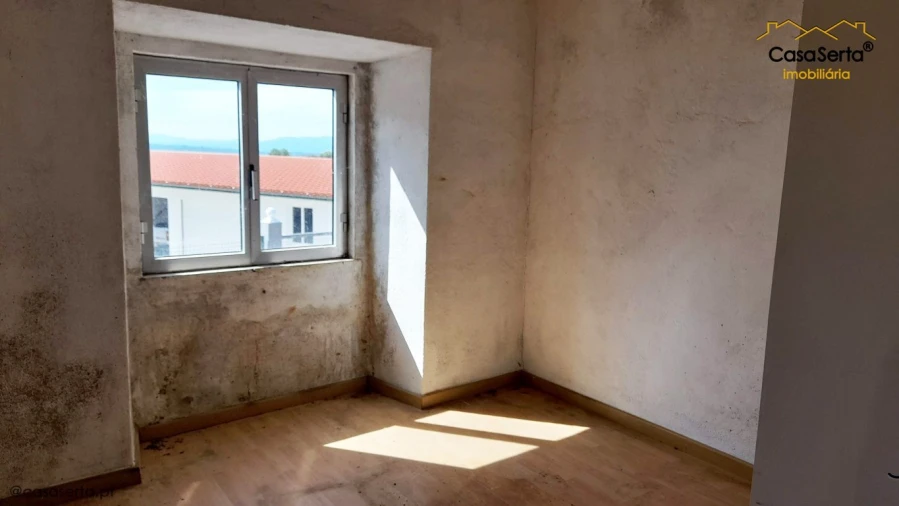 Quinta T2 para Venda em Cernache do Bonjardim, Nesperal e Palhais Foto 11