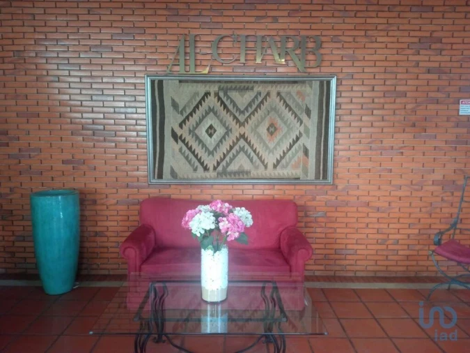 Apartamento T2 para Arrendamento em Quarteira Foto 10