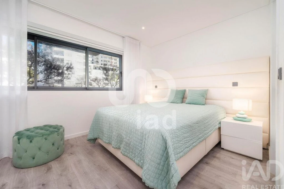 Apartamento T2 para Venda em Quarteira Foto 19