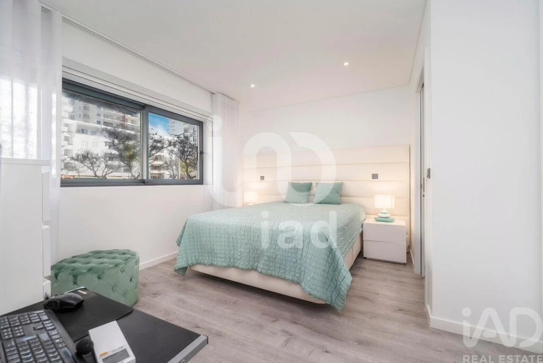 Apartamento T2 para Venda em Quarteira Foto 18