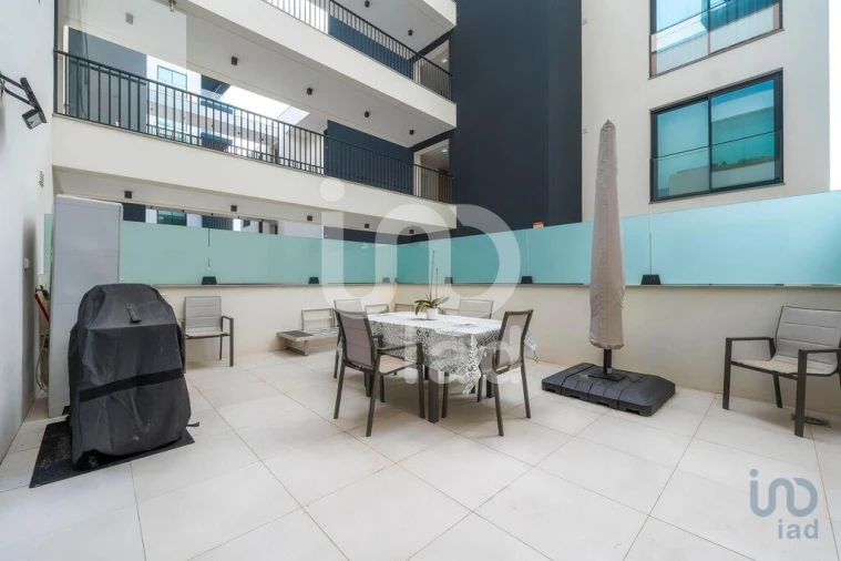 Apartamento T2 para Venda em Quarteira Foto 9