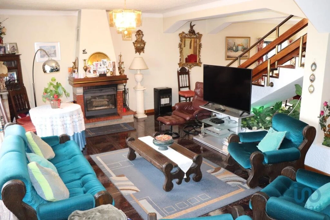 Moradia T7 para Venda em Adoufe e Vilarinho de Samardã Foto 10