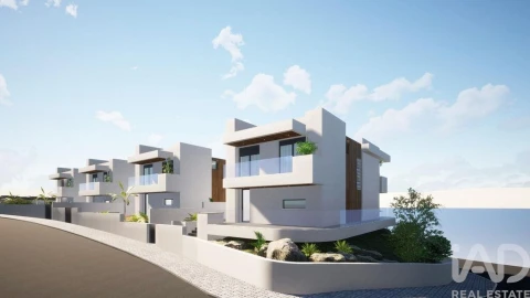 Moradia T3 para Venda em Ericeira