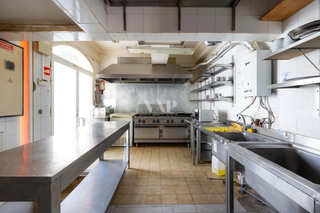 Negócio para Venda em Quarteira Foto 9