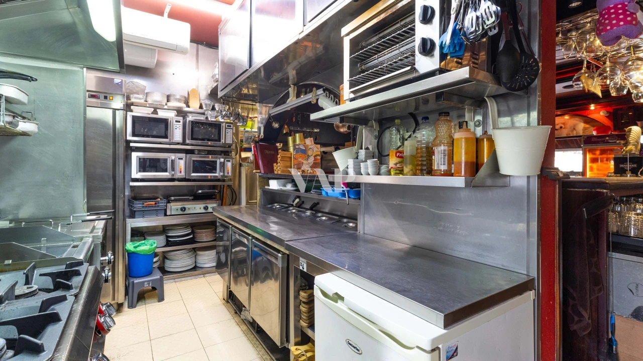 Negócio para Venda em Quarteira Foto 10